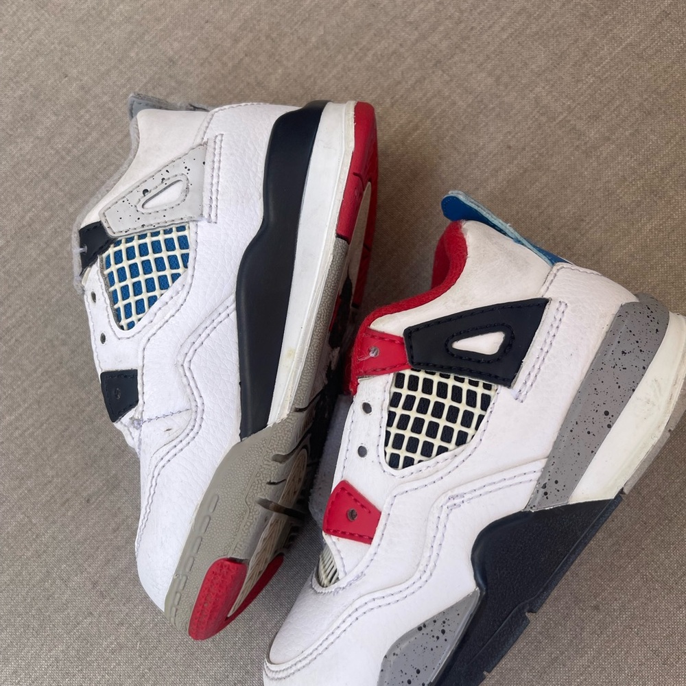 Jordan 4 - Picture 3 of 5